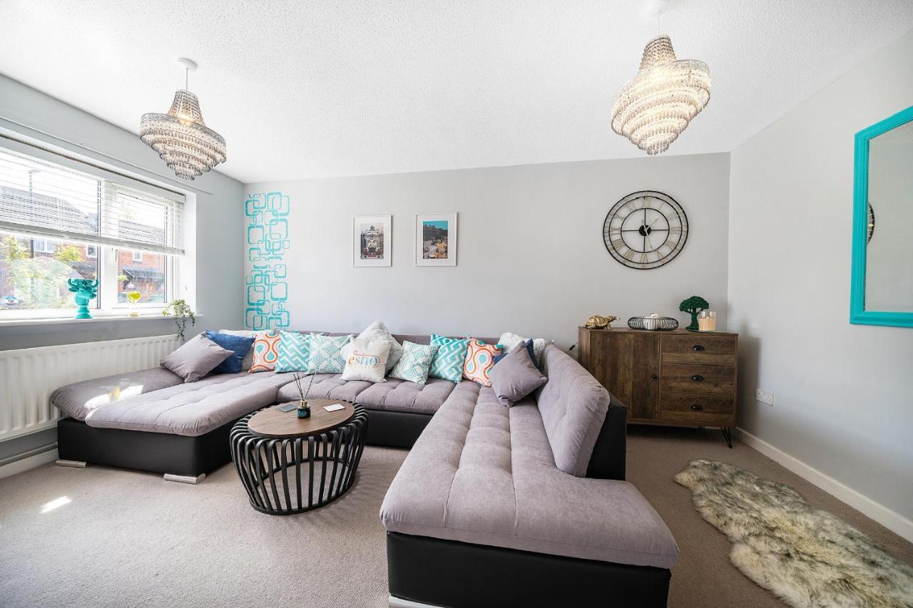 Stylish 3 Bed House, Large Garden, Parking, Wifi - Esho Stays Ковентри Экстерьер фото