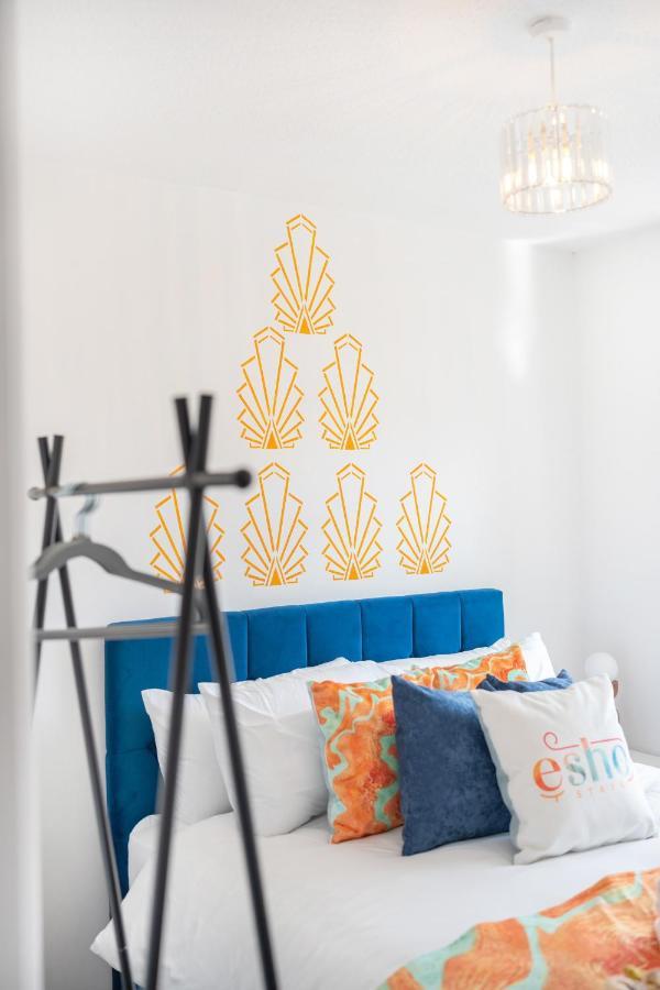 Stylish 3 Bed House, Large Garden, Parking, Wifi - Esho Stays Ковентри Экстерьер фото